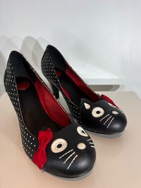 T.U.K. Rewind Polka Dot Kitty Vegan Heels Black Red Bow Size 8